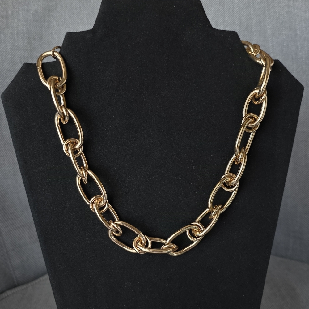 Bold Chunky Gold Chain Statement Necklace Trendy Vintage Inspired Fashion